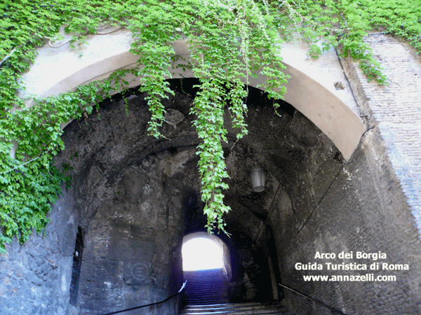 Foto Arco del palazzo dei Borgia Roma