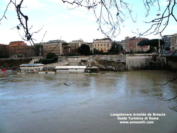 Lungotevere Arnaldo da Brescia a Roma