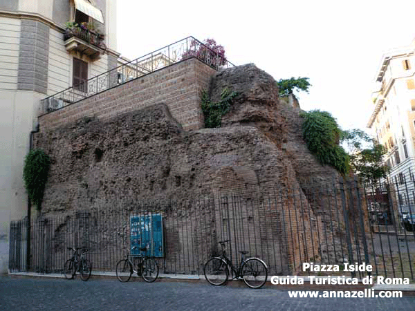 PIAZZA ISIDE, ROMA