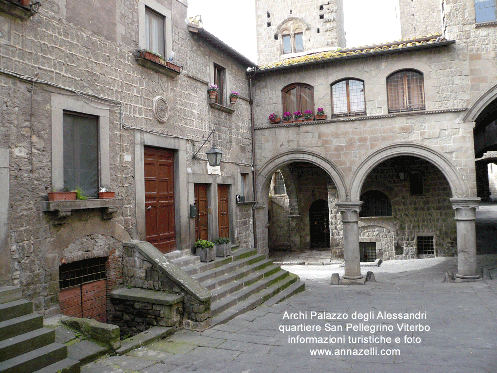 archi palazzo degli alessandri piazza san pellegrino viterbo centro storico info e foto