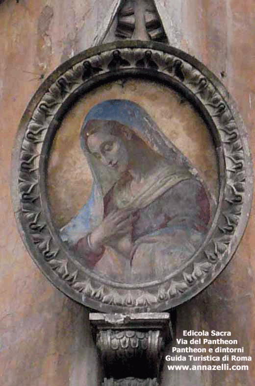 edicola sacra via del pantheon e dintorni roma