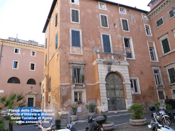 piazza delle cinque scole zona portico d'ottavia e dintorni roma