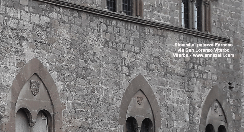 stemmi palazzo farnese via san lorenzo viterbo