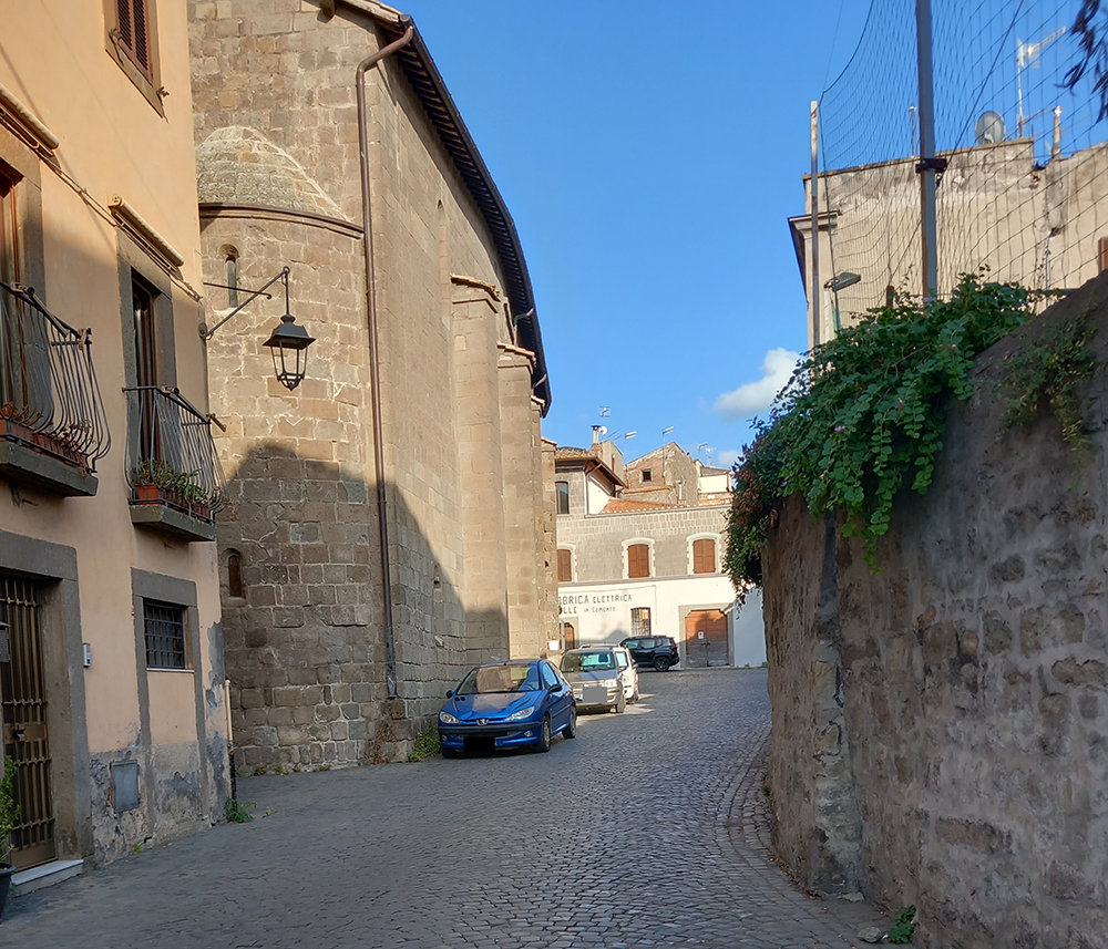 abside chiesa sant'andra piazza sant'andrea pianoscarano viterbo