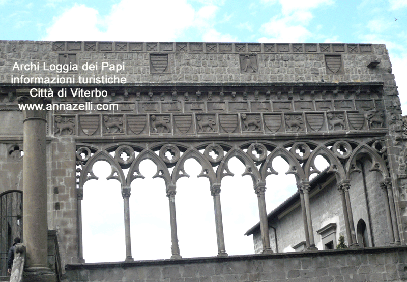 viterbo archi loggia dei papi