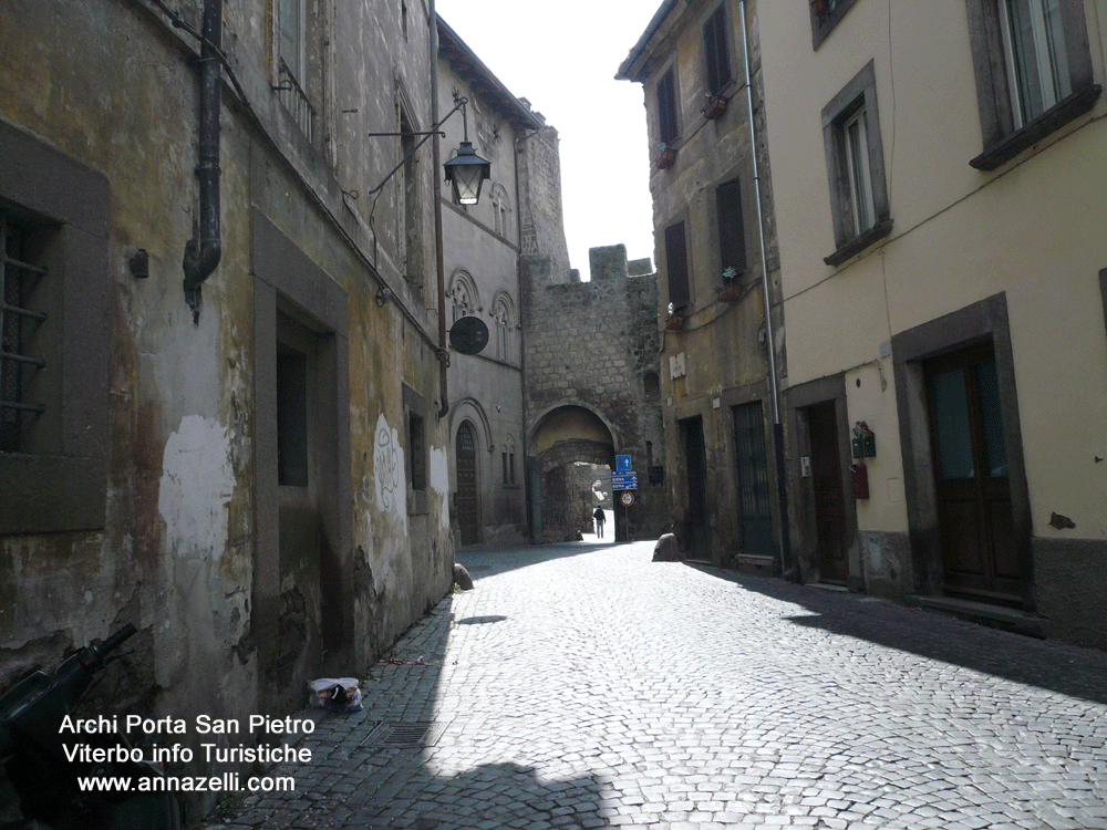 viterbo archi porta san pietro