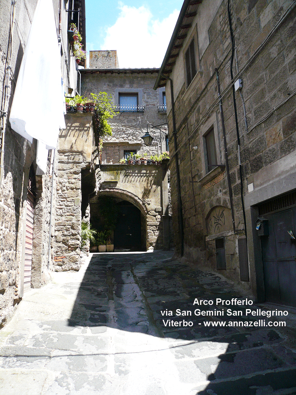 arco profferlo via san gemini viterbo san pellegrino centro storico info e foto anna zell