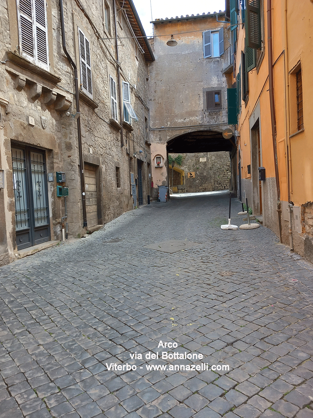 arco via del bottalone viterbo centro storico info e foto anna zelli