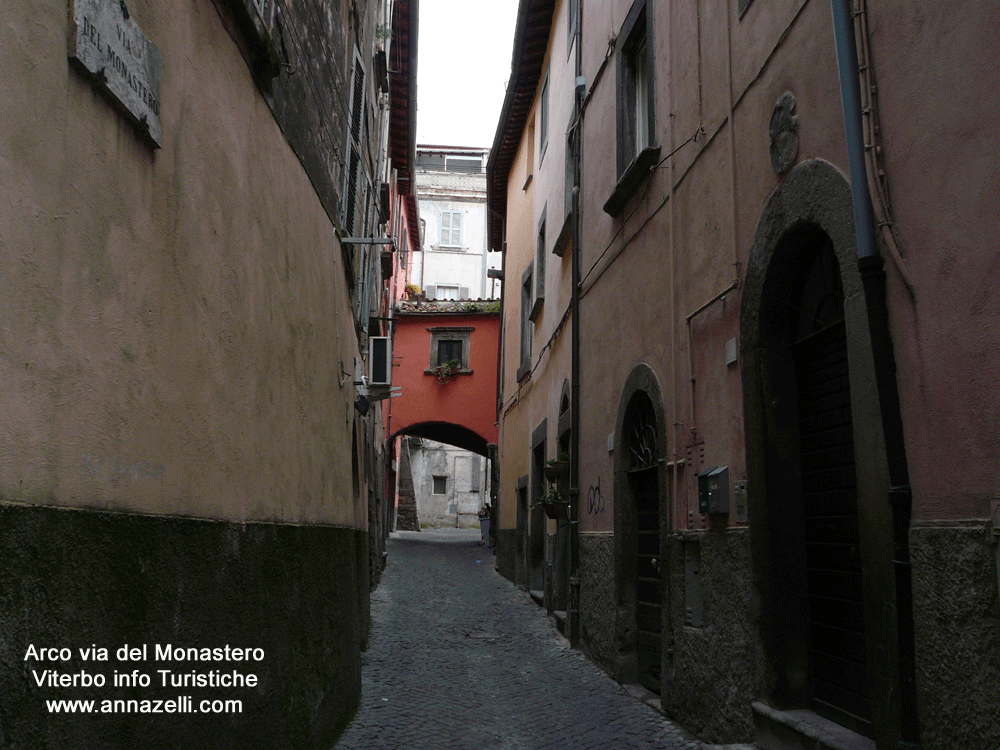 viterbo arco via del monastero