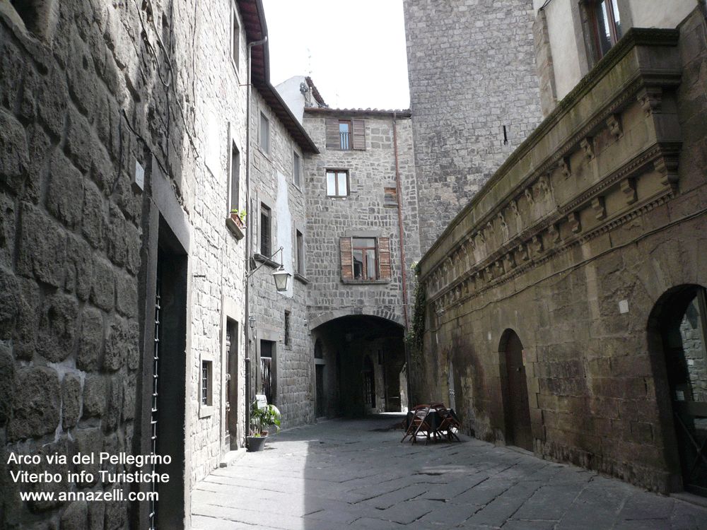 viterbo archi via del pellegrino (2)