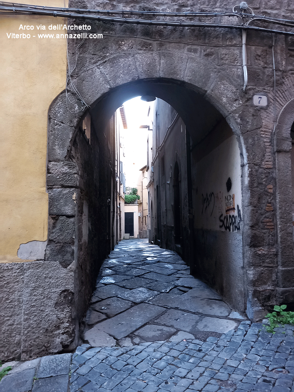 arco a via dell'archetto viterbo info e foto anna zelli