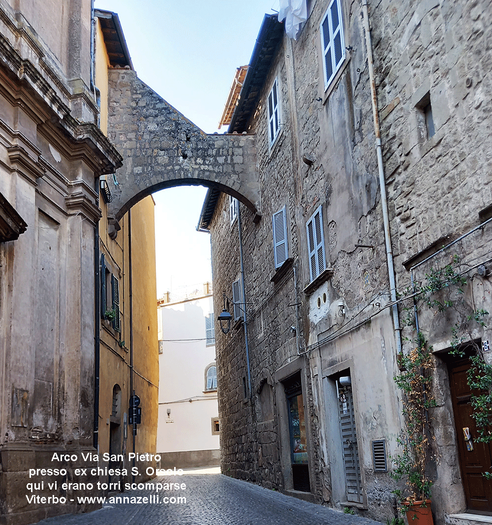 arco presso la ex chiesa di sant'orsola a via san pietro viterbo centro storico info foto anna zelli