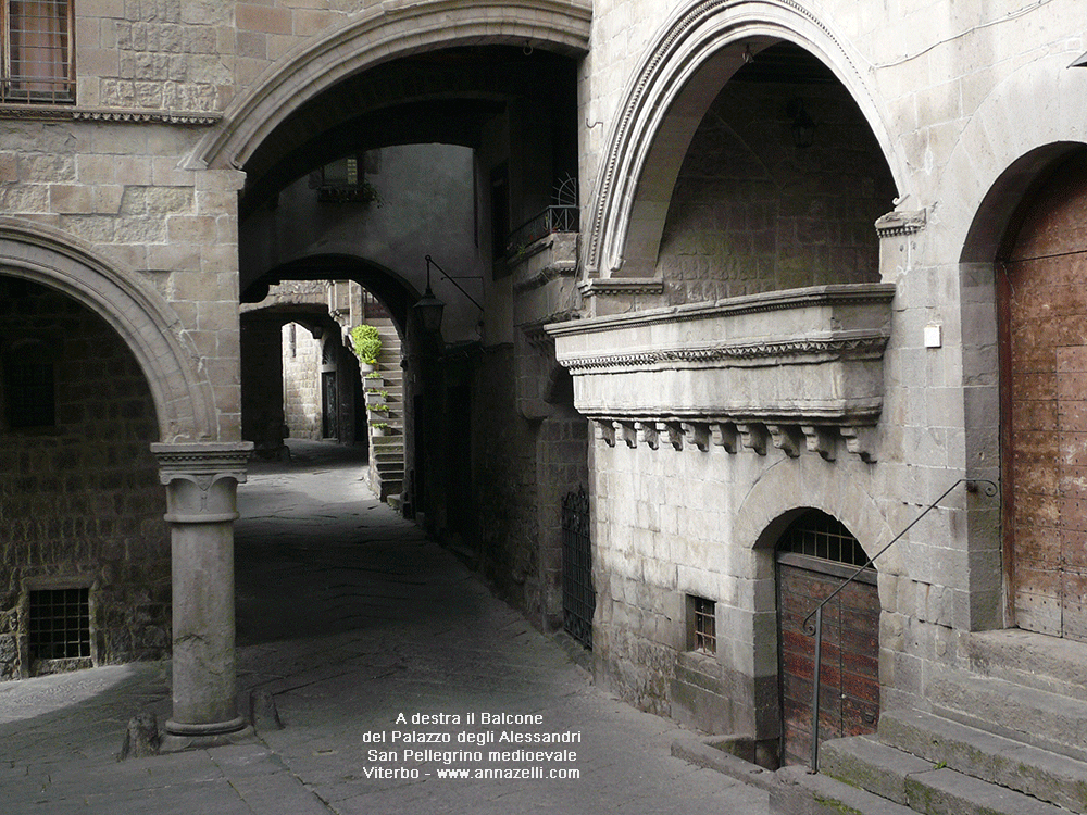 balcone palazzo degli alessandri san pellegrino viterbo zona medioevale info foto anna zelli