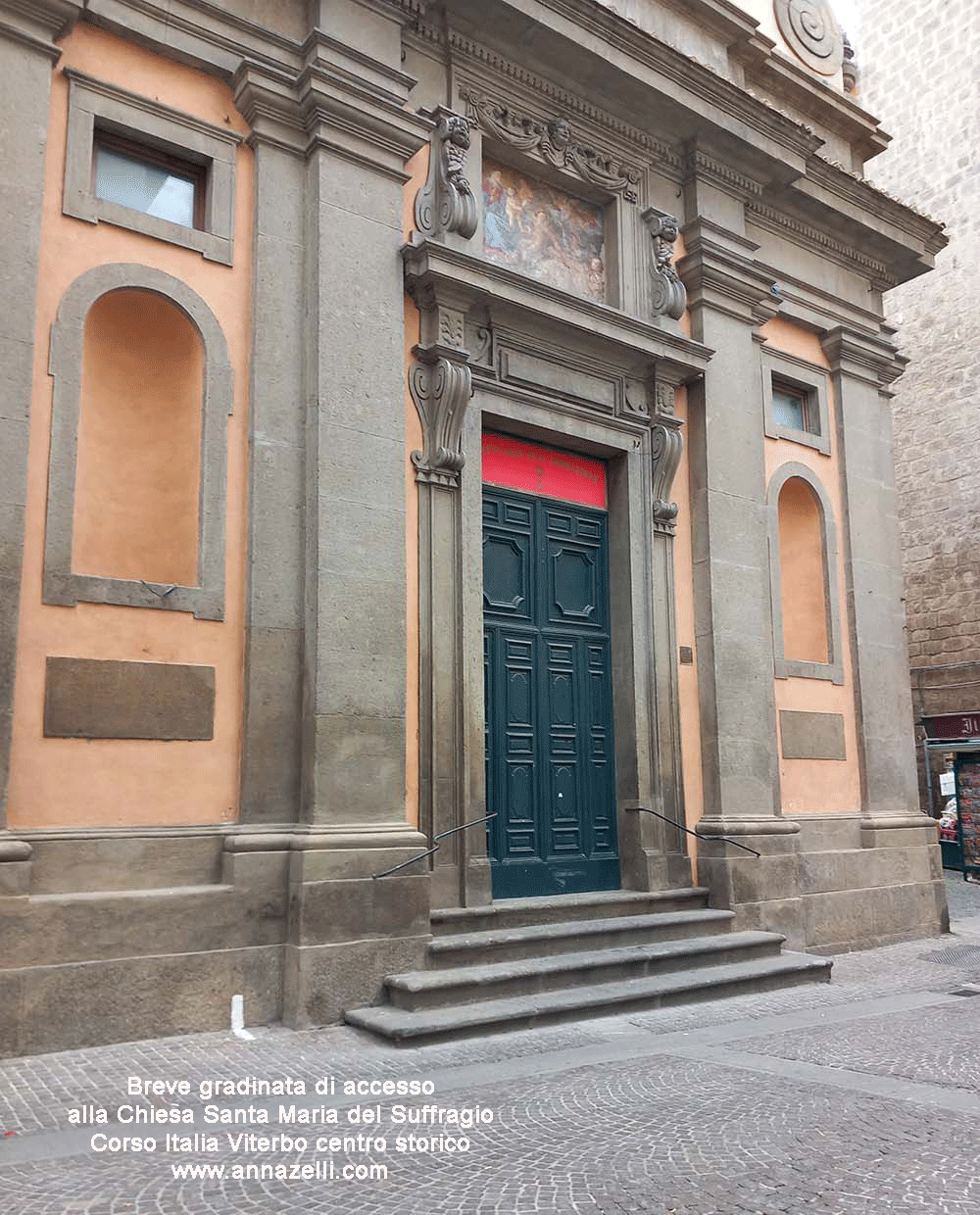 breve gradinata di accesso alla chiesa santa maria del suffragio corso italia viterbo centro info foto anna zelli