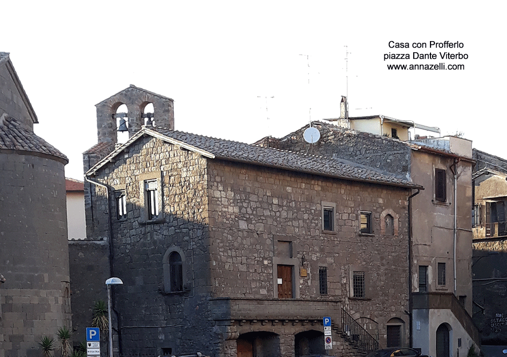 casa con profferlo a piazza dante viterbo centro storico