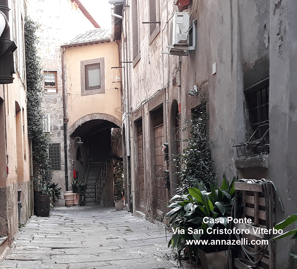 casa ponte sopra arco via san cristoforo viterbo