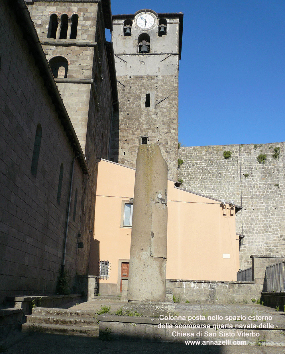 colonna posta nello spazio esterno della scomparsa quarta navata della chiesa di san sisto vieterbo centro storico