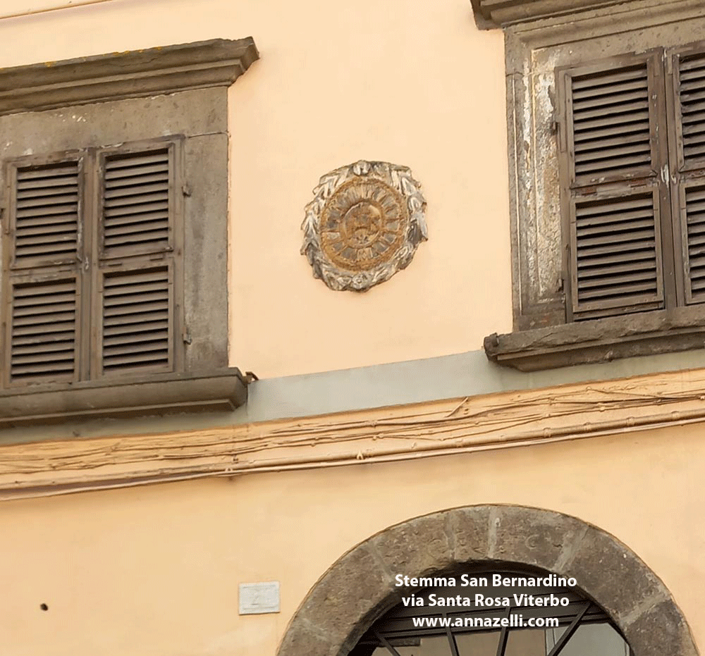 dettaglio stemma san bernardino via santa rosa viterbo info e foto anna zelli