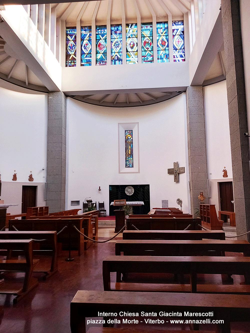 interno chiesa santa giacinta marescotti piazza della morte info e foto anna zelli