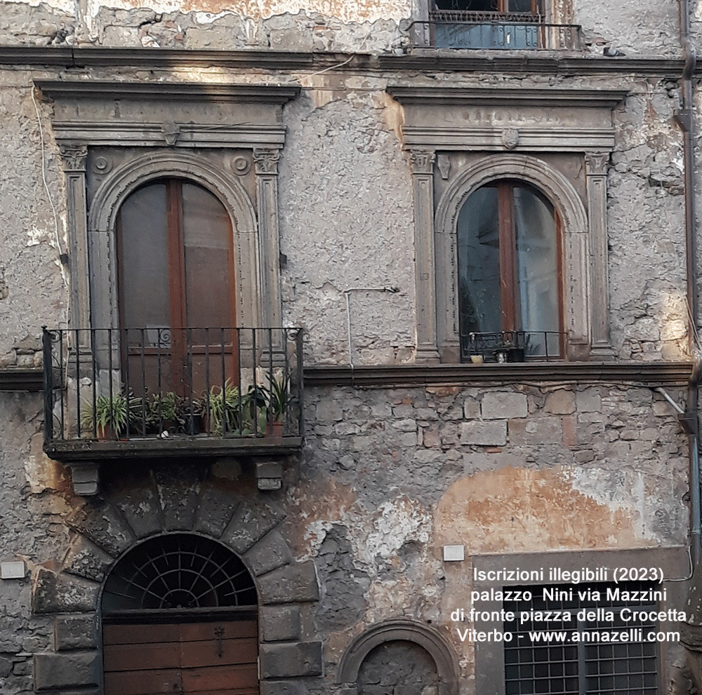 iscrizioni illegibili palazzo nini via mazzini di fronte piazza della crocetta info e foto anna zelli