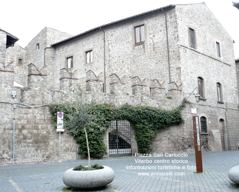 piazza san carluccio viterbo centro storico foto anna zelli