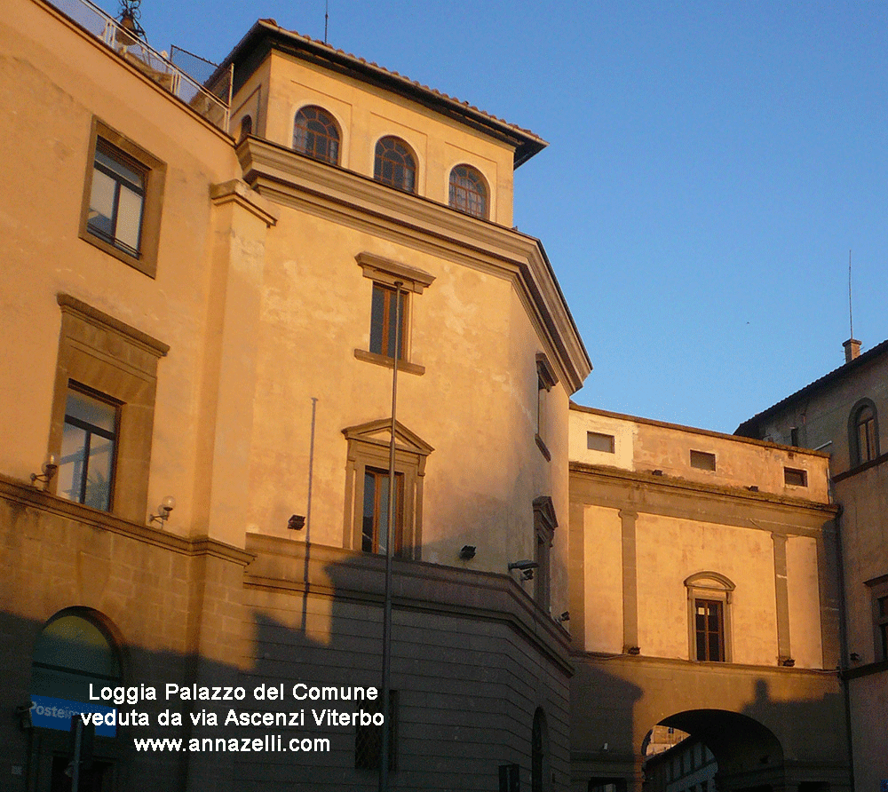 loggia palazzo del comune veduta da via ascenzi viterbo info foto anna zelli