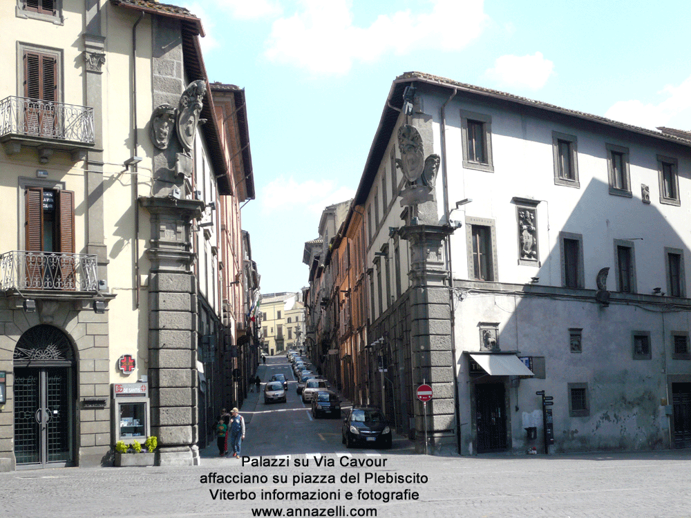 palazzzi a via cavour che affacciano su piazza del plebiscito info e foto