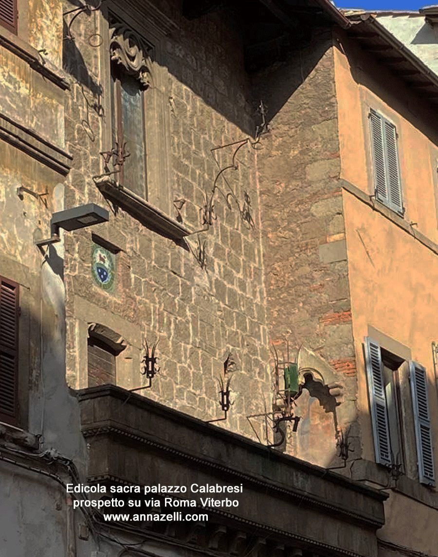 edicola sacra alazzo calabresi prospetto su via roma viterbo info e foto anna zelli