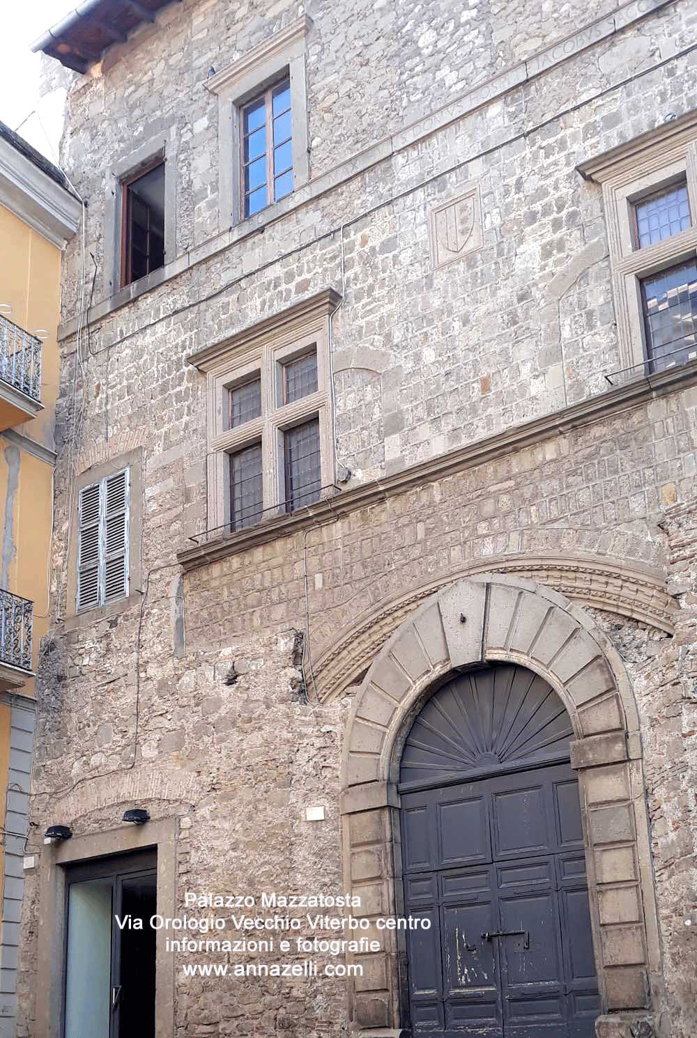 palazzo mazzatosta via orologio vecchio centro storico info e foto anna zelli
