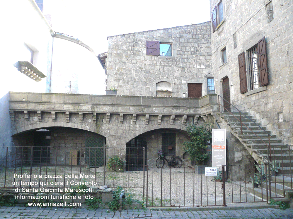 profferlo a piazza della morte qui un tempo c'era il convento di Santa Giacinta Marescotti viterbo foto anna zelli