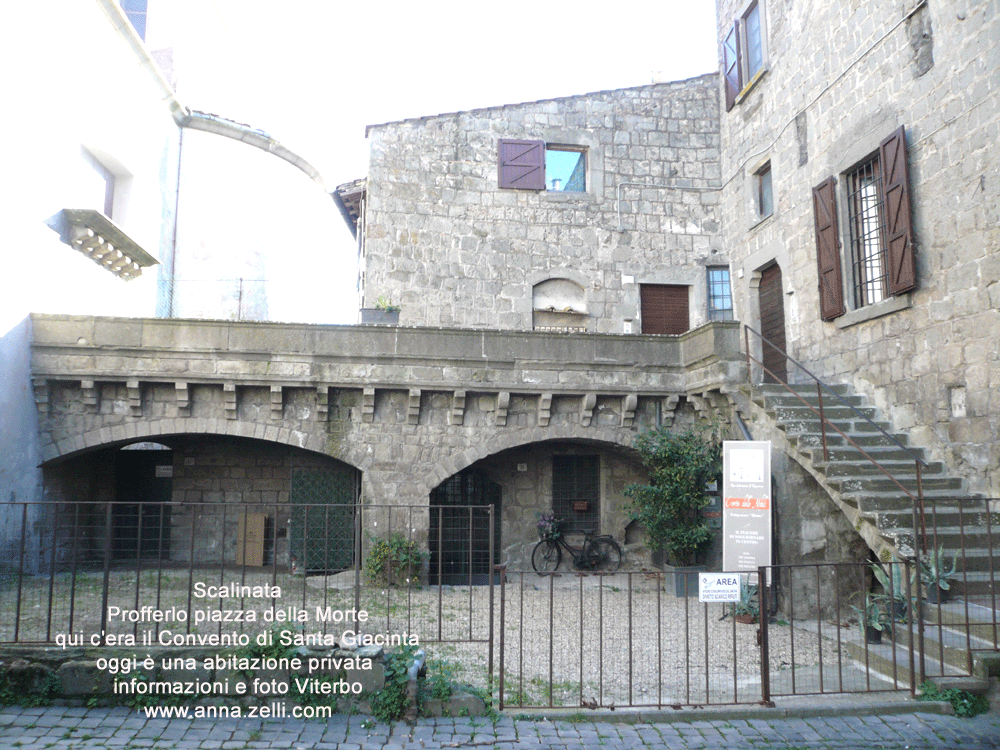 scalinata profferlo piazza della morte e convento santa giacinta marescotti centro storico foto anna zelli