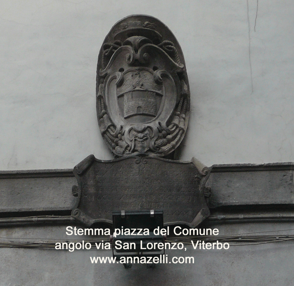 stemma piazza del plebiscito angolo via san lorenzo