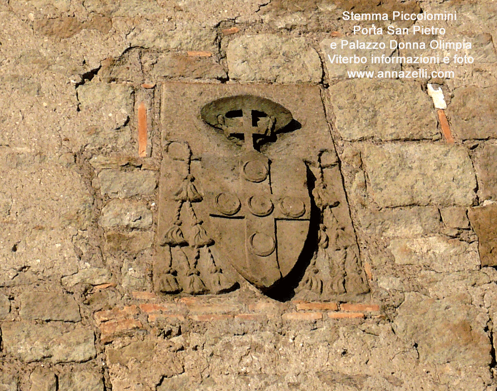 stemma piccolomini a porta san pietro viterbo centro storico info e foto anna zelli