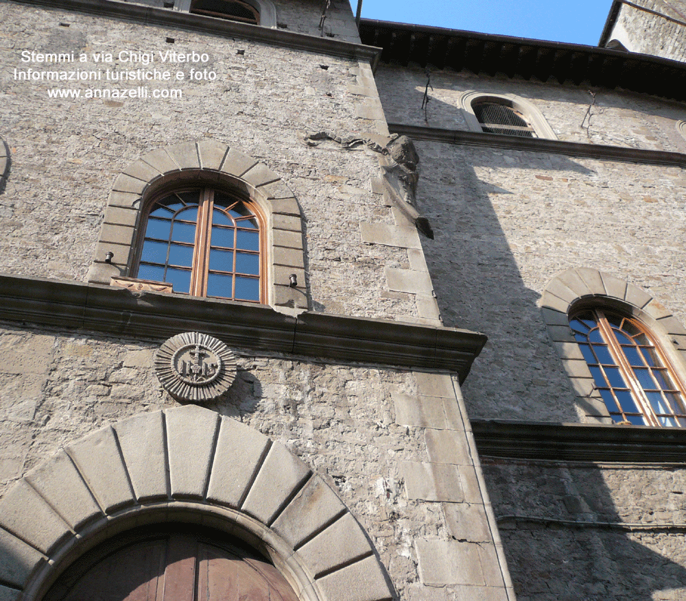 stemmi a via chigi viterbo centro storico