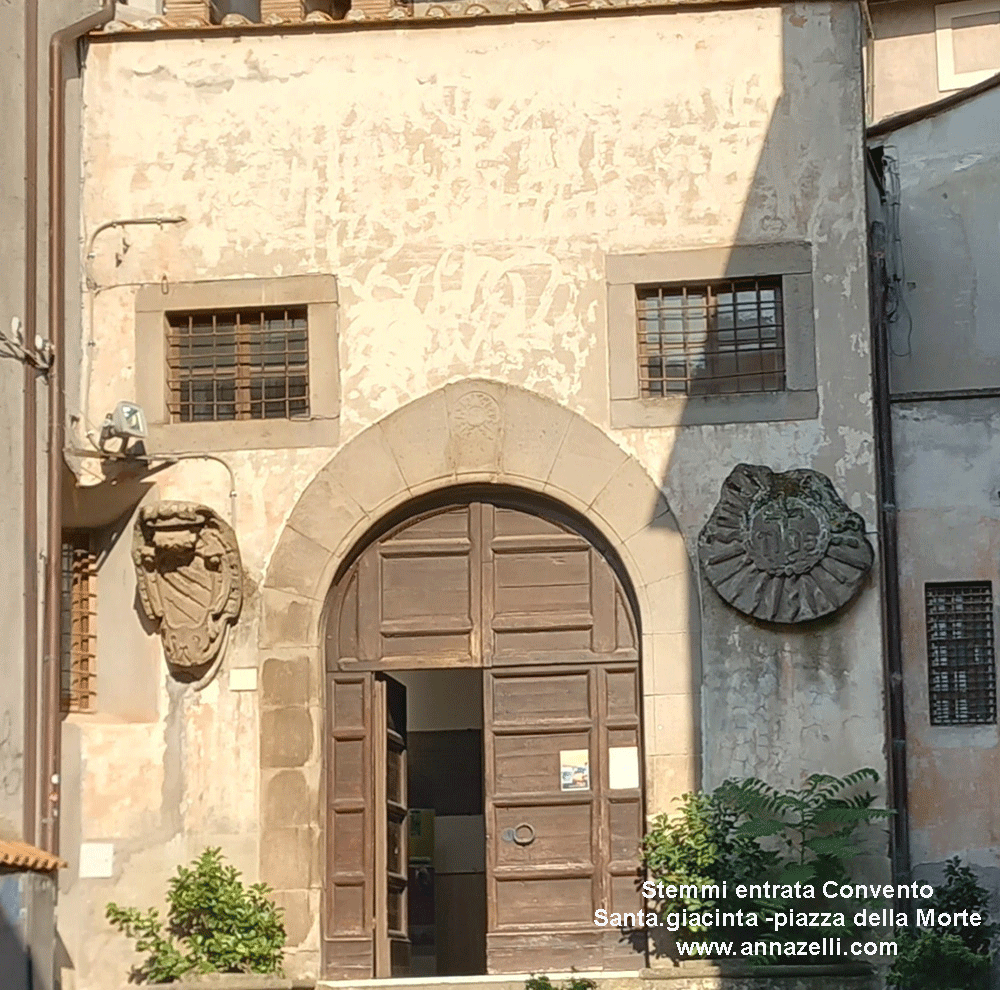 stemmi al convento di Santa Giacinta Marescotti piazza della Morte Viterbo centro