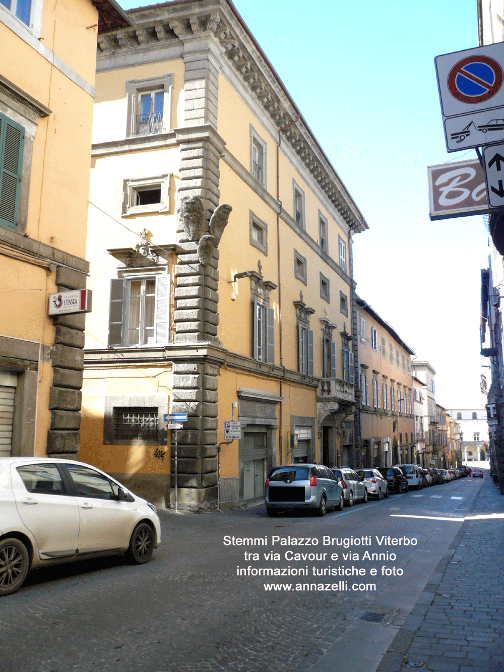 stemmi palazzo brugiotti tra via cavour e via annio foto anna zelli