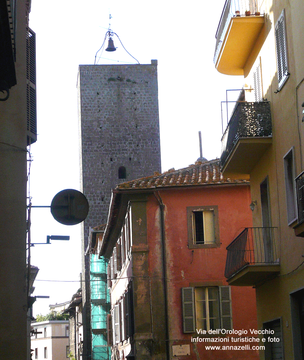 via dell'orologio vecchio viterbo centro storico info e foto anna zelli