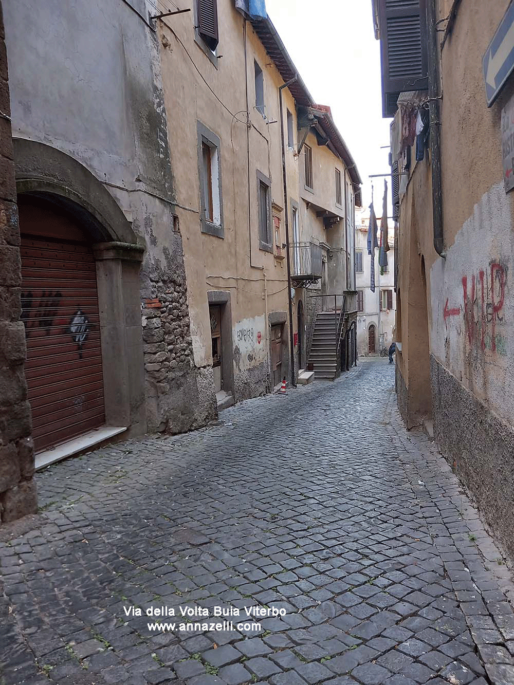 via della vota buia viterbo centro storico info e foto anna zelli