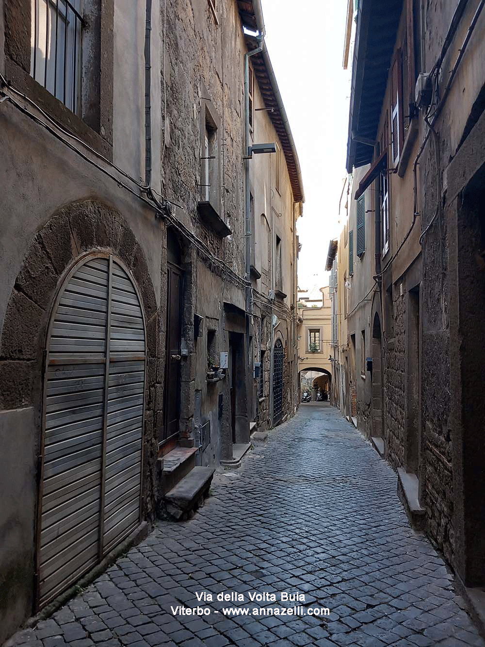 via della vota buia viterbo centro storico info e foto anna zelli