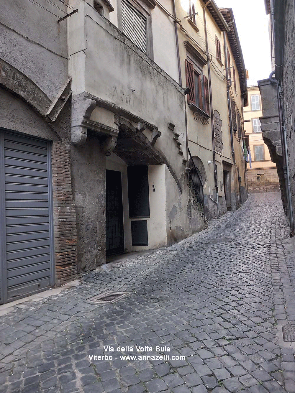 via della vota buia viterbo centro storico info e foto anna zelli