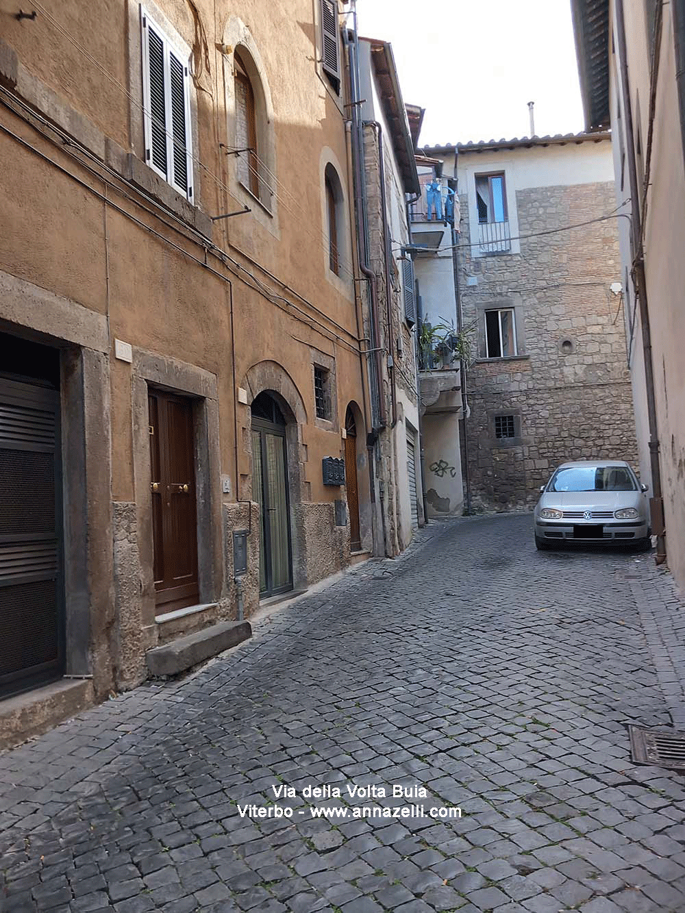 via della vota buia viterbo centro storico info e foto anna zelli