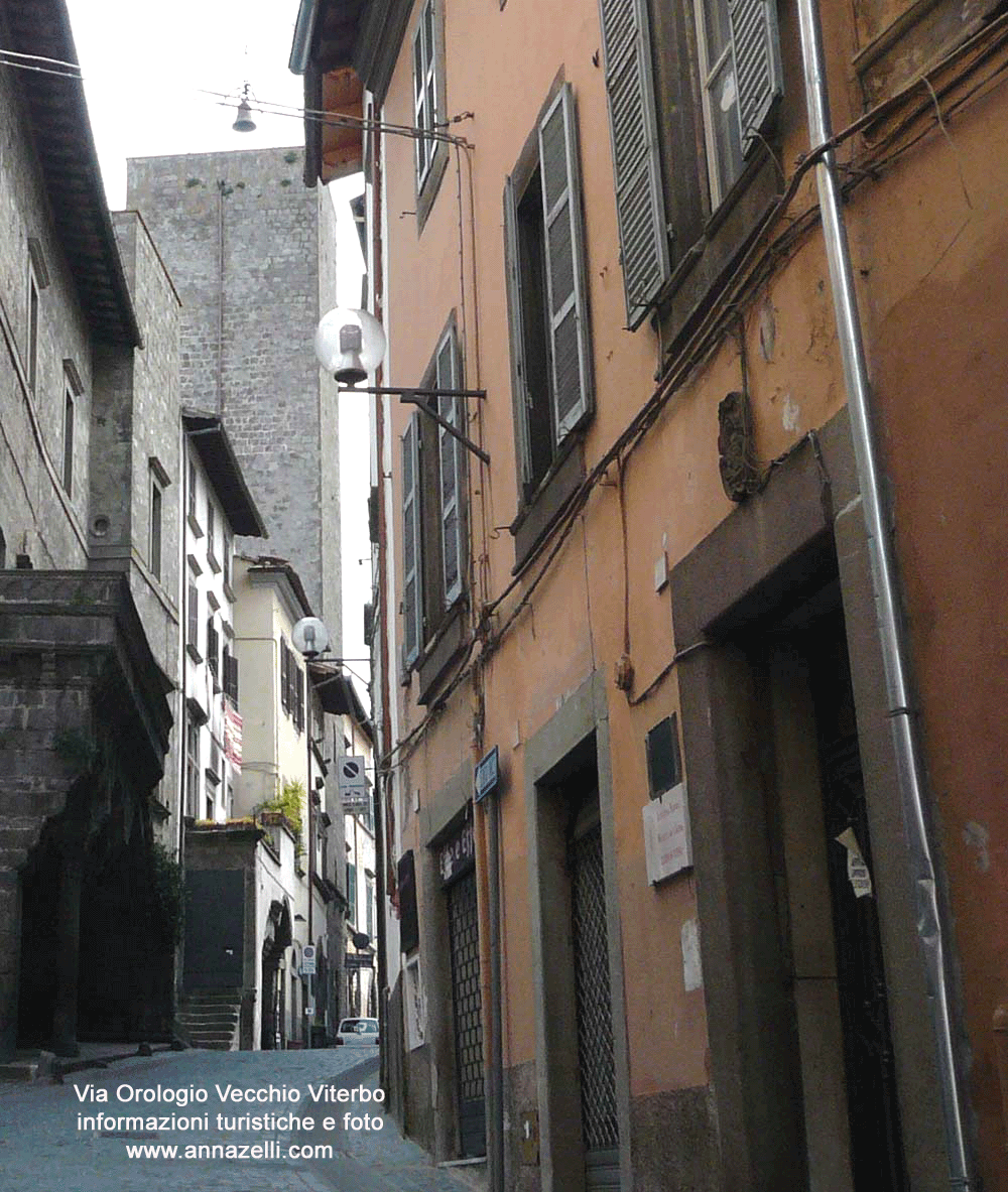 via orologio vecchio viterbo centro storico info e foto anna zelli