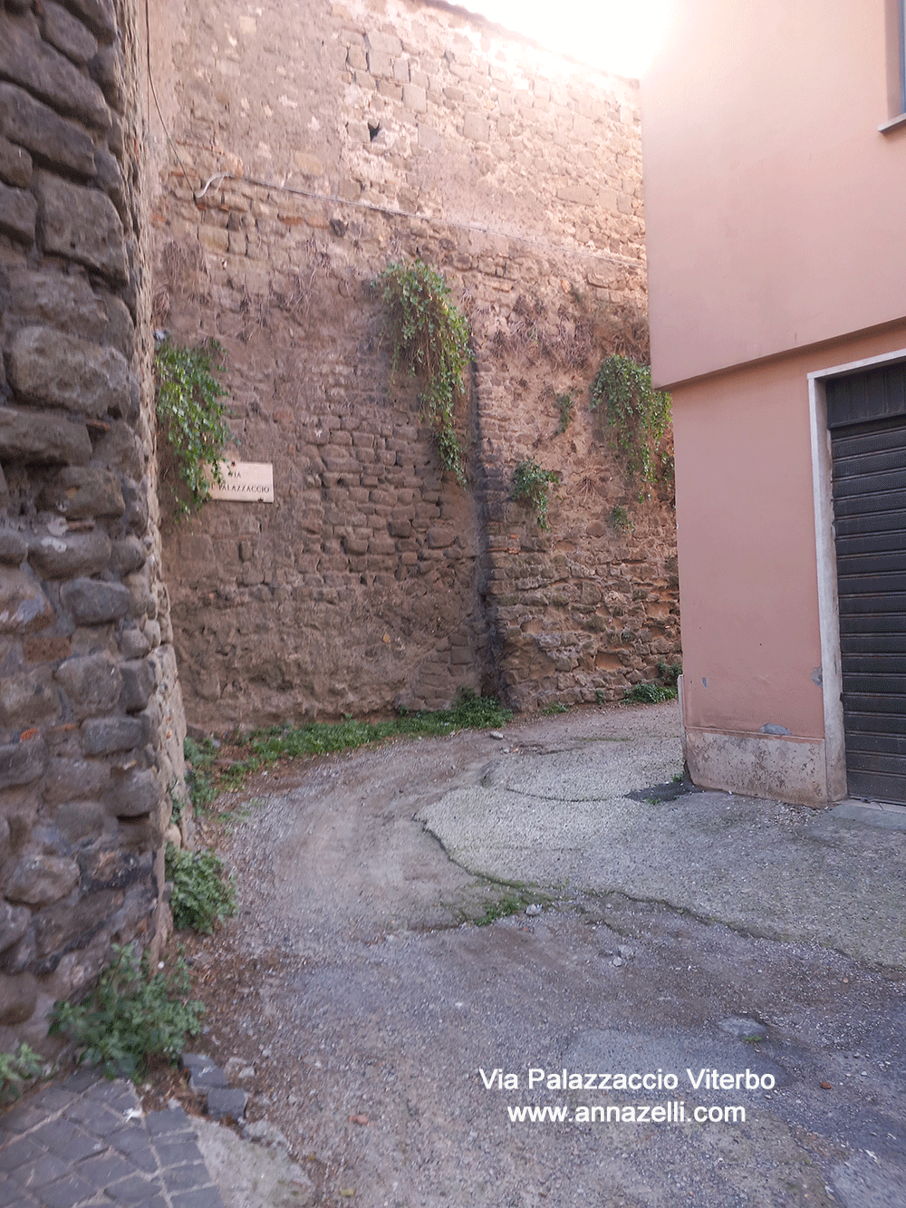 via palazzaccio viterbo centro storico info foto anna zelli